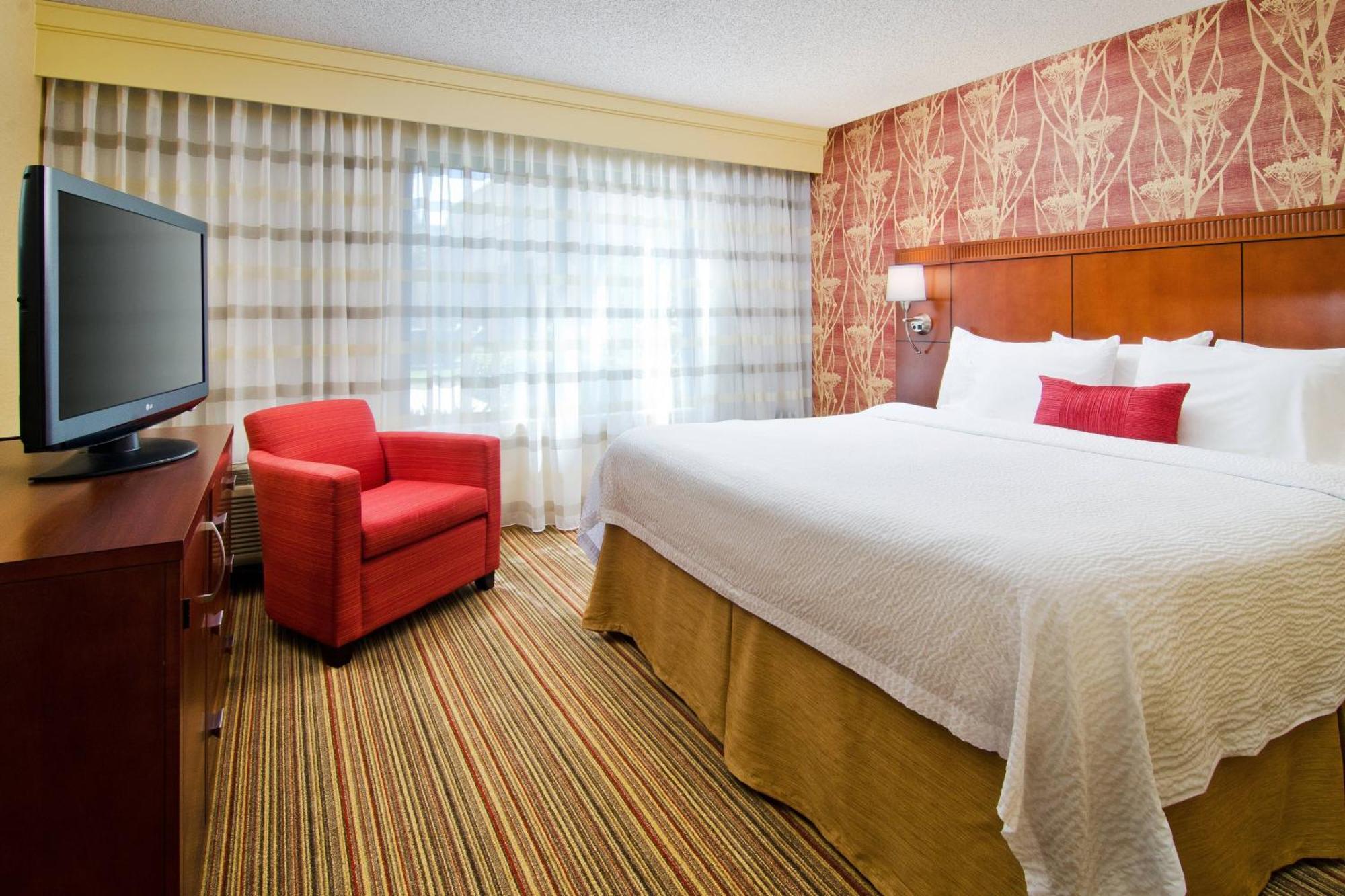 Courtyard Irvine John Wayne Airport/Orange County Hotel Ngoại thất bức ảnh